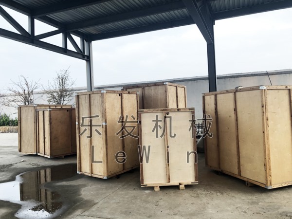 客戶榨油機發貨國外